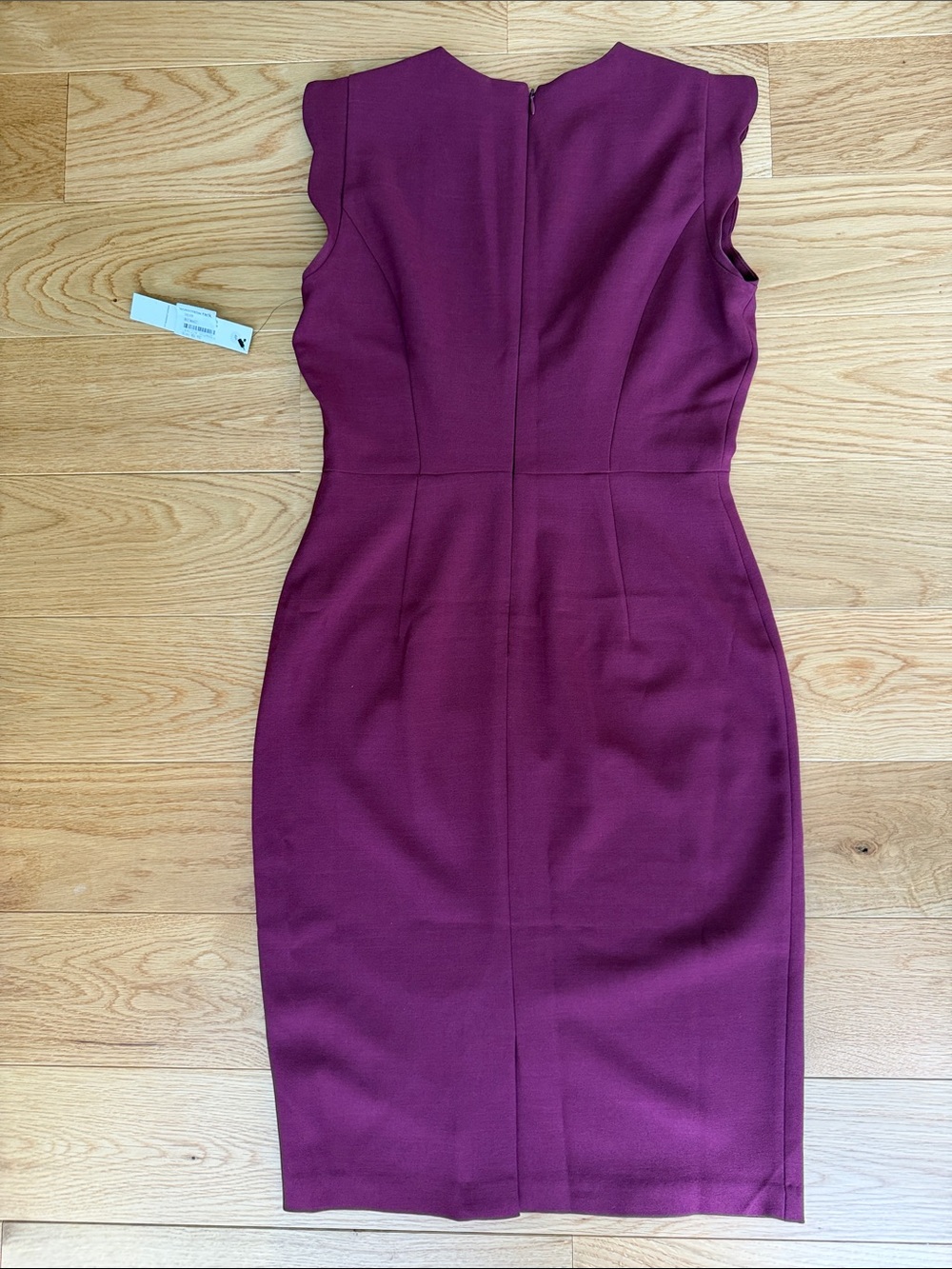 Maggie London Petite Dress - Picture 7 of 11